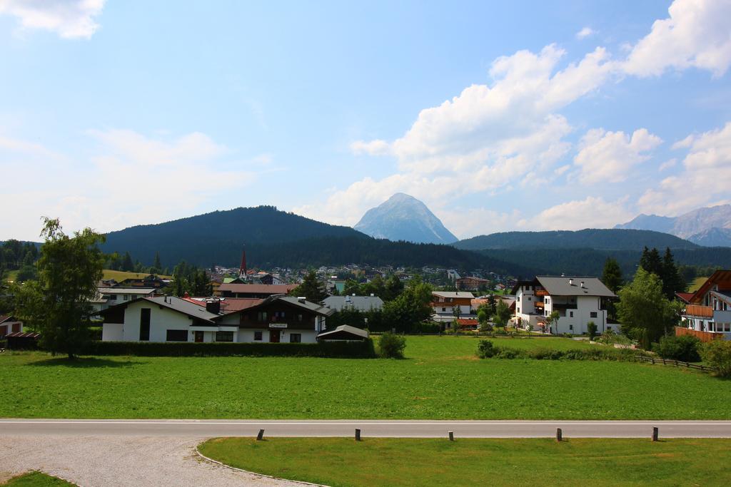 Hotel Berghof Seefeld in Tirol Eksteriør billede